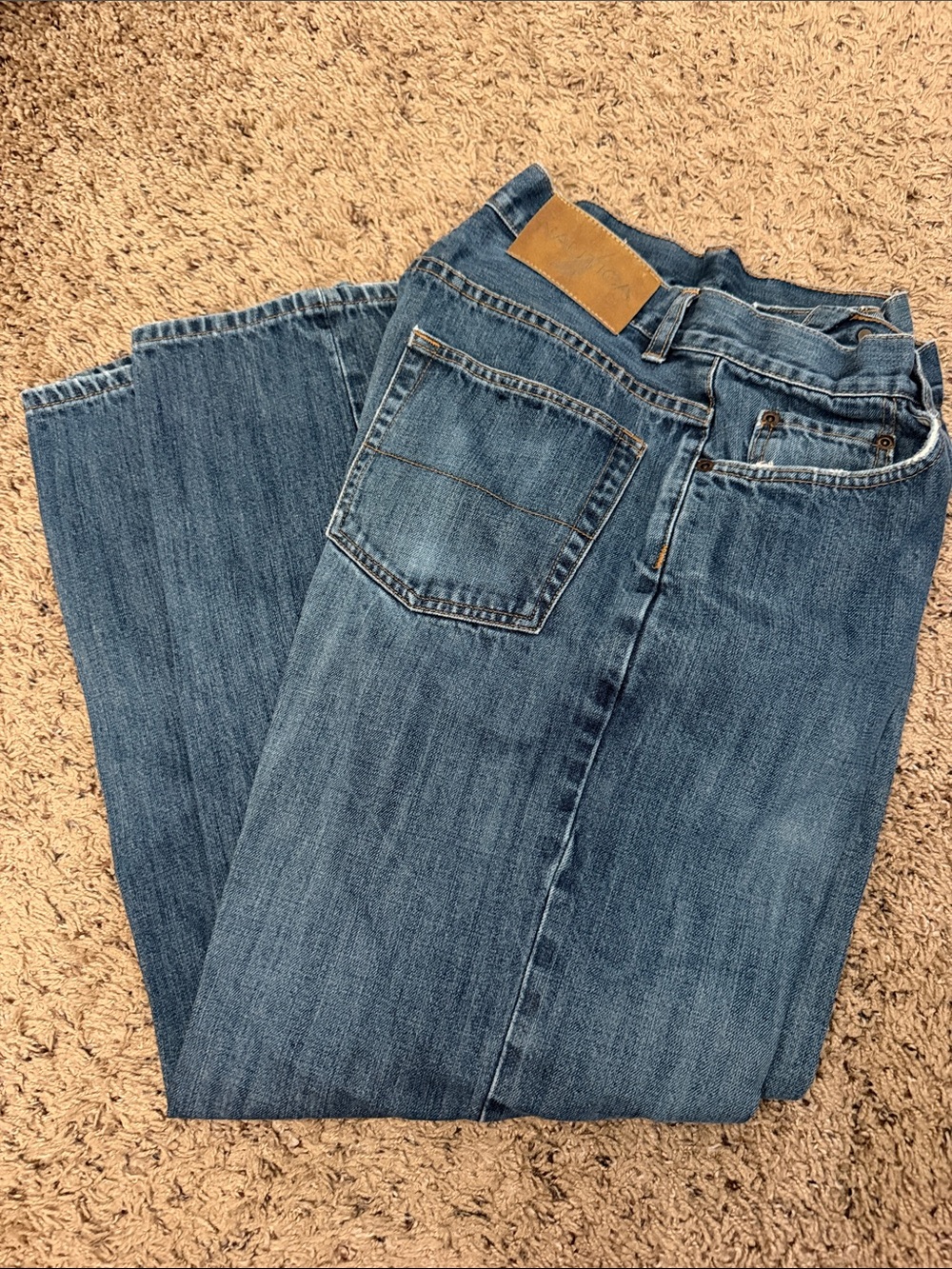 Classic Men's Blue Denim Jeans 33/30 Nautica relaxed fit